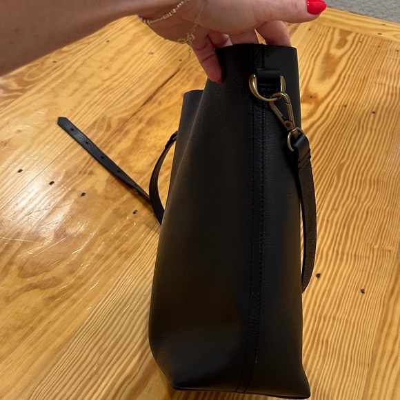 Madewell Black Leather Bucket Bag - Picture 5 of 15